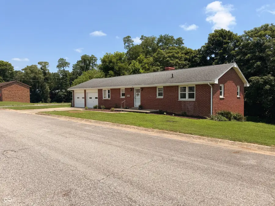 201 S Water Street, Brownstown, IN 47220 - #3