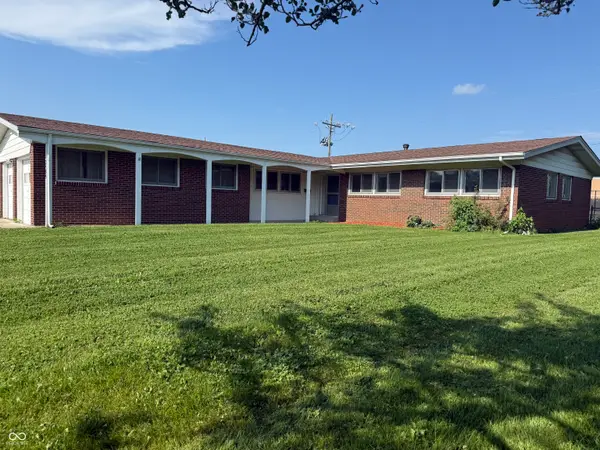 2585 Union Street, Columbus, IN 47201