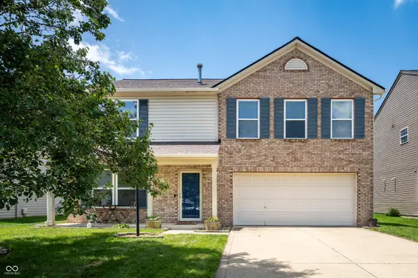 3244 Rolling Hill Drive, Columbus, IN 47201