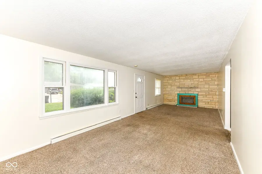 612 Hawthorne Avenue, Anderson, IN 46011 - #3