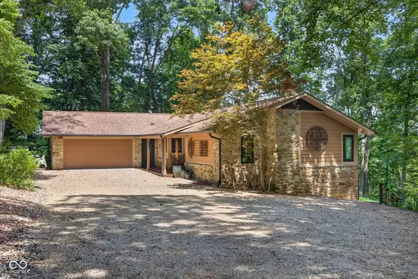 626 Town Hill Road E, Nashville, IN 47448