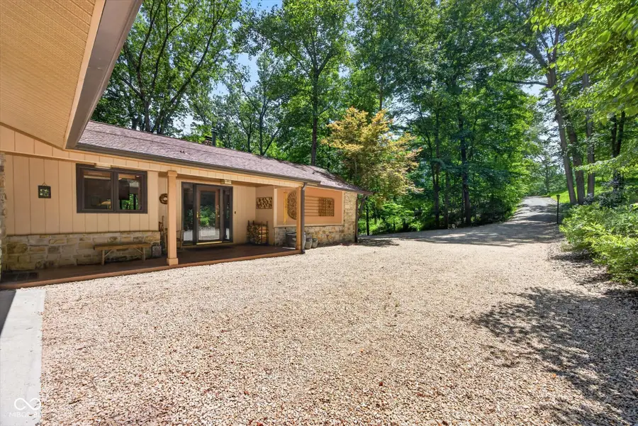 626 Town Hill Road E, Nashville, IN 47448 - #3