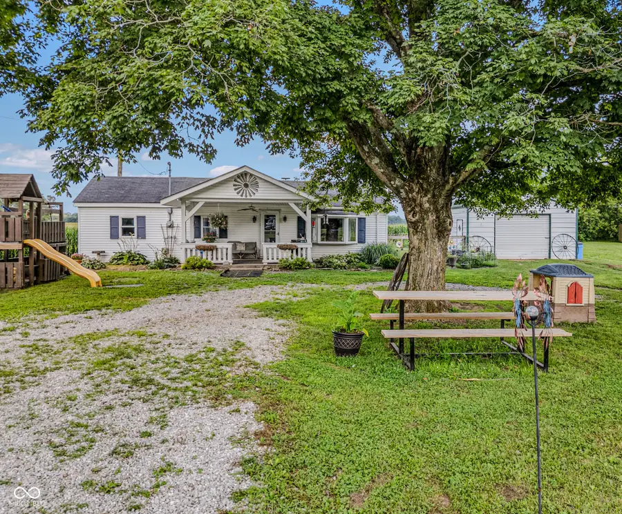 5653 S Jonesville, Columbus, IN 47201 - #2