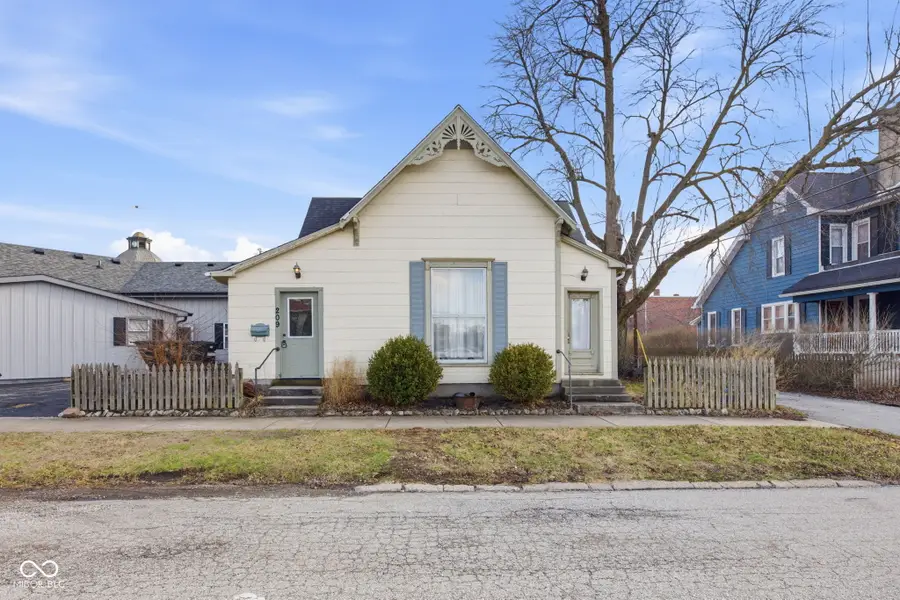209 W North Street, Lebanon, IN 46052 - #2