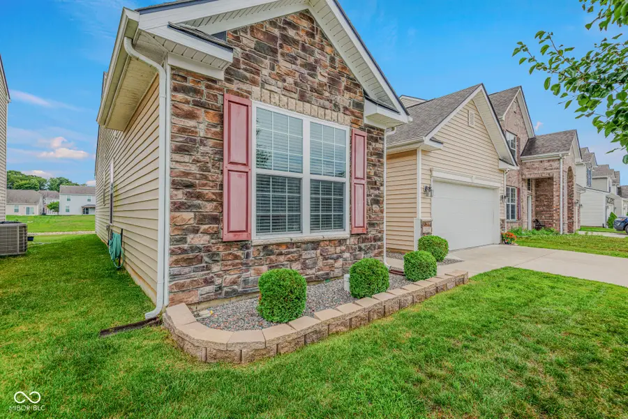 2417 Creekland Drive, Columbus, IN 47201 - #2