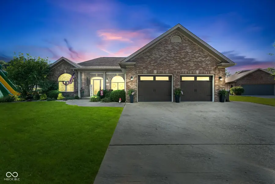 256 Chase Court, Seymour, IN 47274 - #2
