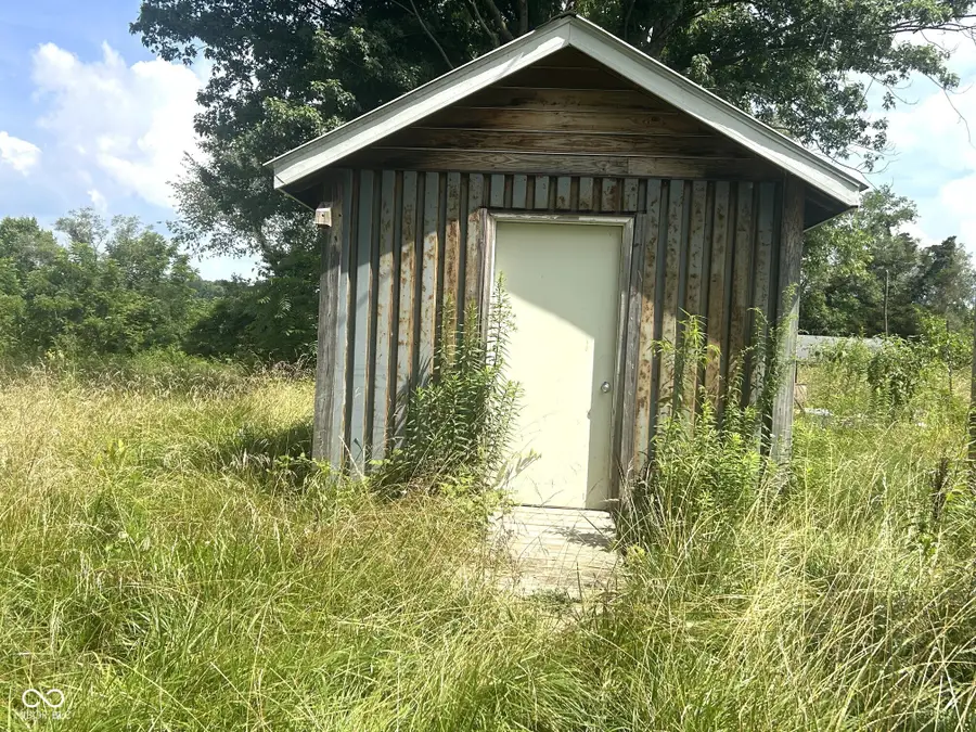 2065 N County Road 175 E, North Vernon, IN 47265 - #2