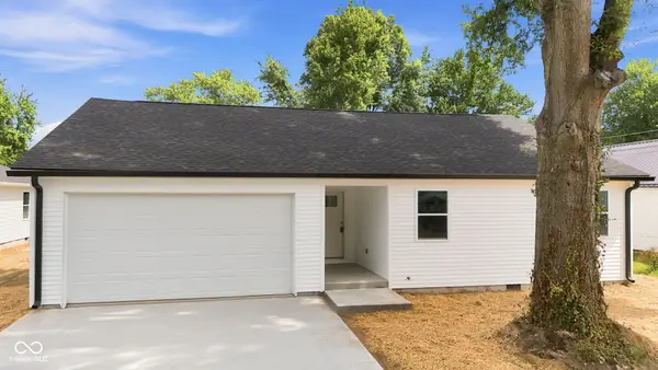 230 North Street, Austin, IN 47102