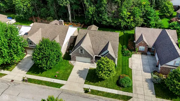 5678 Augusta Woods Drive, Plainfield, IN 46168