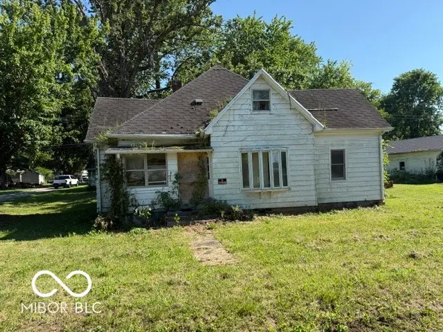 402 W Columbus Street, Staunton, IN 47881 - #1