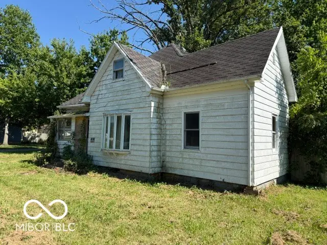 402 W Columbus Street, Staunton, IN 47881 - #2