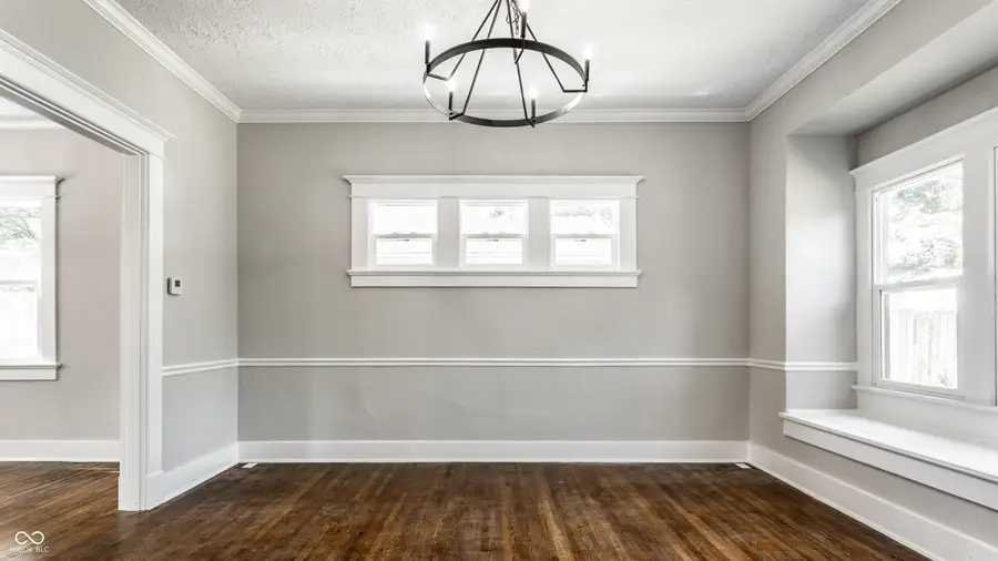 671 N 10th Street, Noblesville, IN 46060 - #3