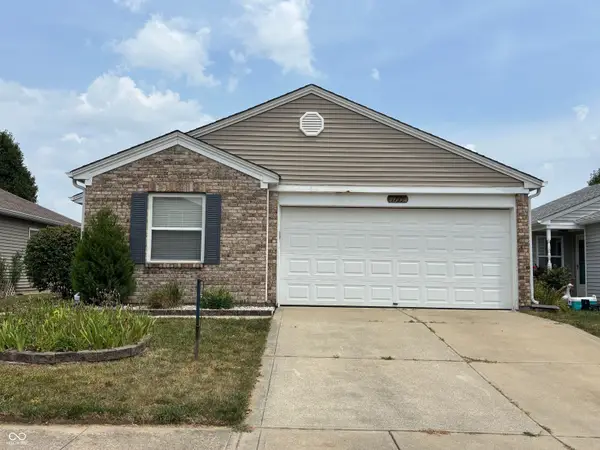 1733 Blue Grass Pkwy, Greenwood, IN 46143