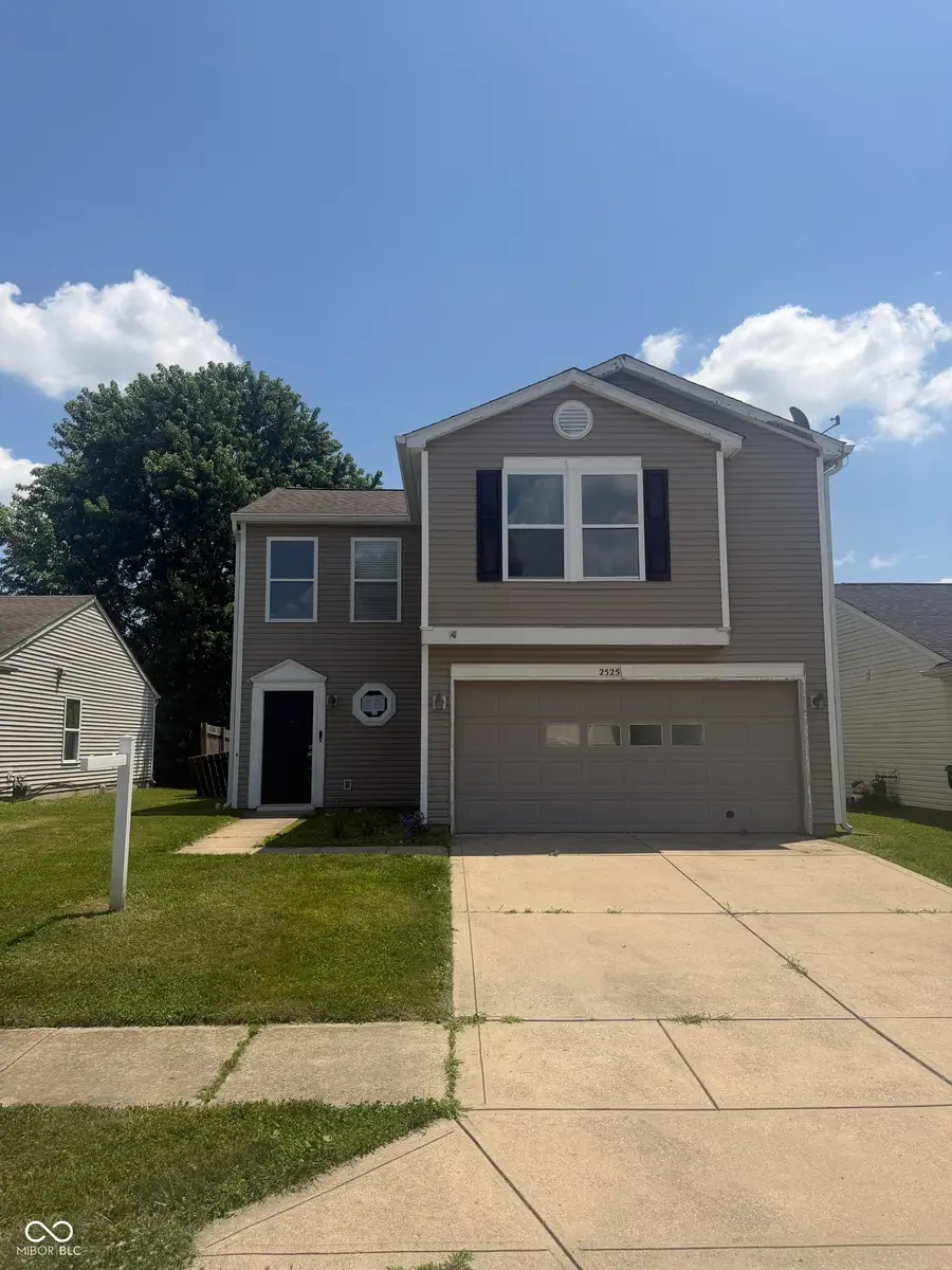 2525 Summerwood Lane, Greenwood, IN 46143 - #2
