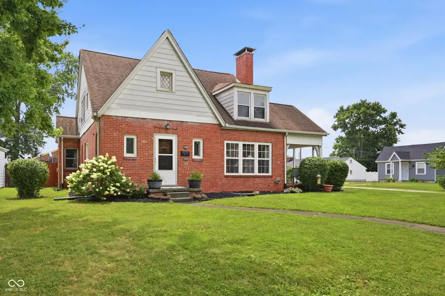 1303 16th Street, Columbus, IN 47201 - #2