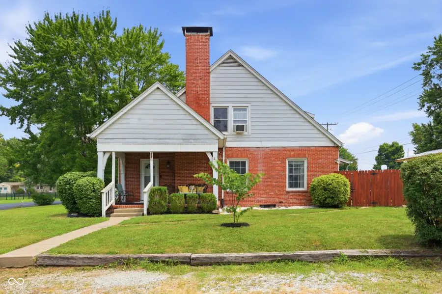 1303 16th Street, Columbus, IN 47201 - #3
