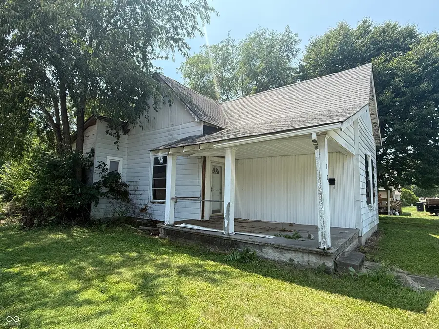 1005 S B Street, Elwood, IN 46036 - #2