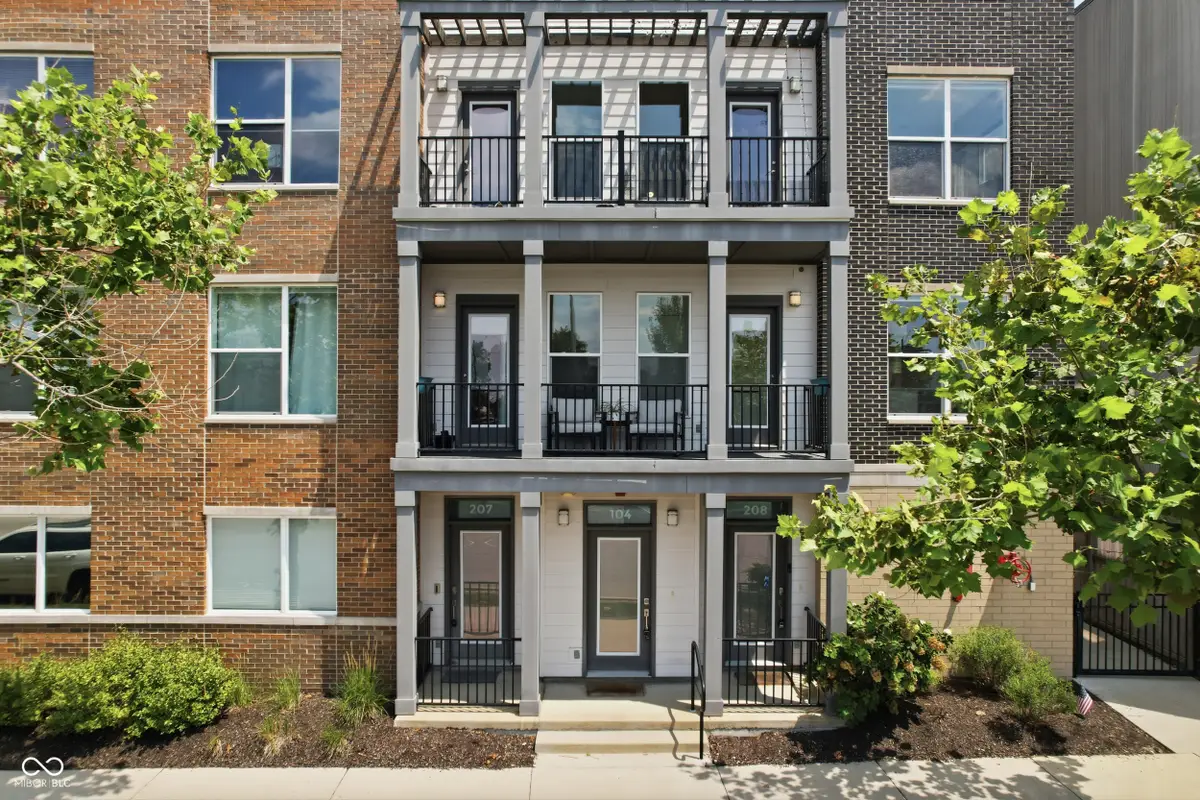 727 N Illinois Street #104, Indianapolis, IN 46204 - #1