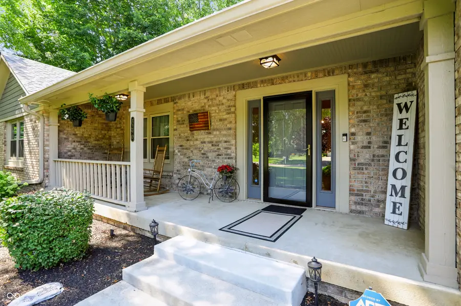 3290 W Sunset Drive S, Greenfield, IN 46140 - #3