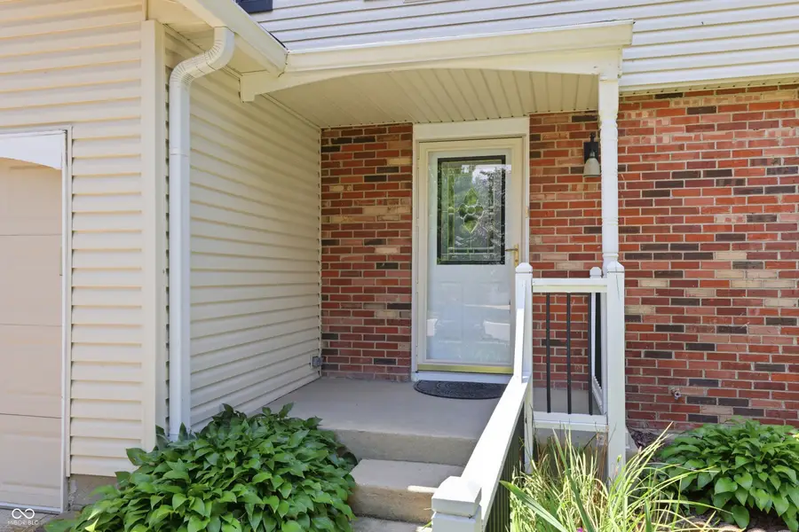 430 Meadow Circle, Greenwood, IN 46142 - #2