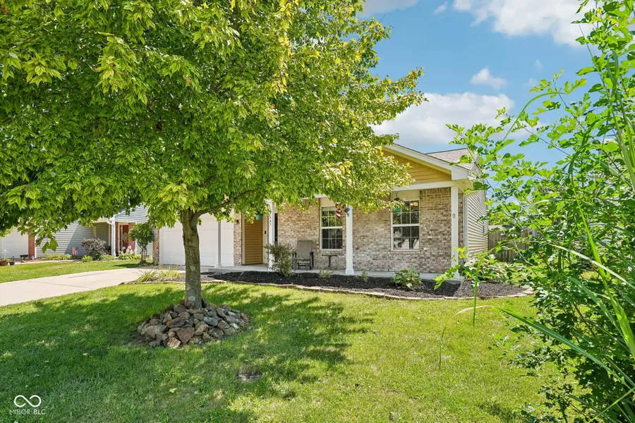 6647 W Longview Drive, McCordsville, IN 46055 - #3
