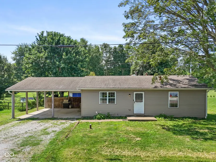 125 E Walnut Street, Fountaintown, IN 46130 - #2