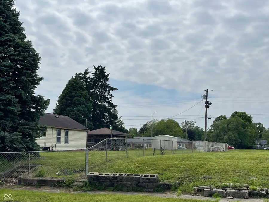 1614 N 4th Street, Terre Haute, IN 47804 - #2