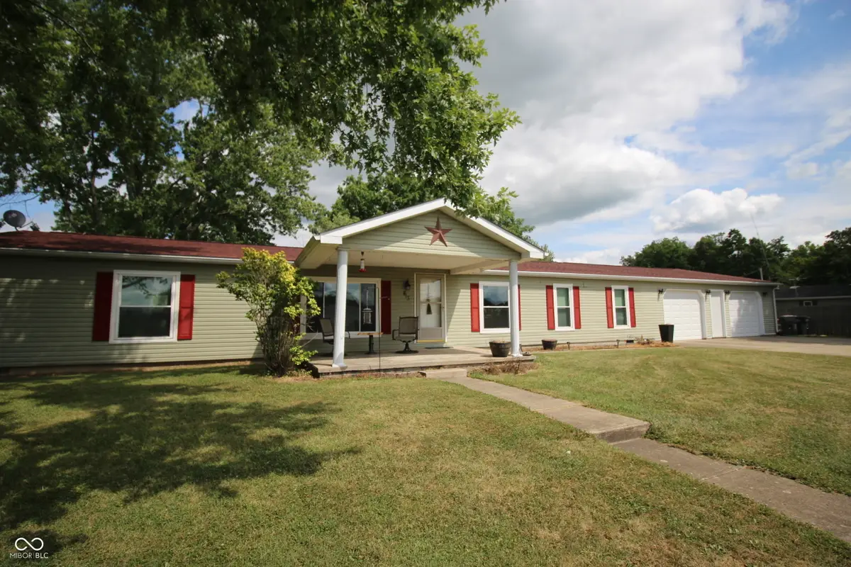413 S West Street, Summitville, IN 46070 - #1