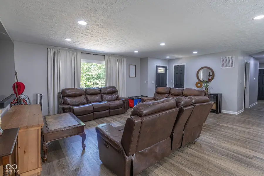 647 N 100 W, Franklin, IN 46131 - #3