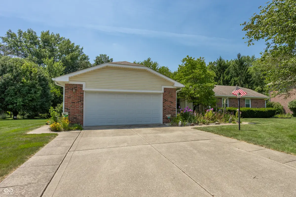 7175 W Anton Way, New Palestine, IN 46163 - #1
