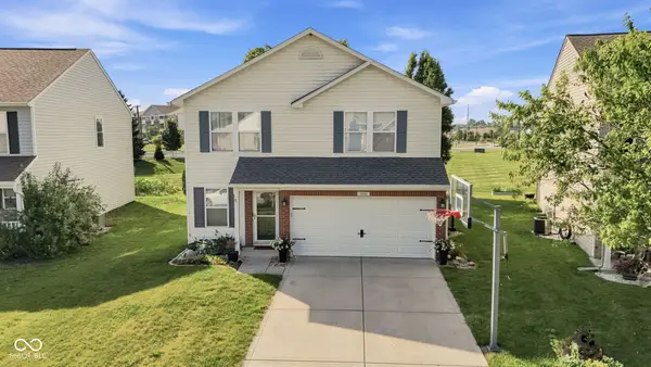 3881 White Cliff, Whitestown, IN 46075