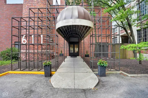 611 N Park Avenue N #102, Indianapolis, IN 46204