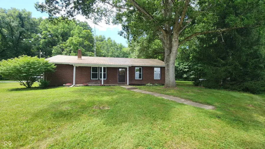 1577 W State Road 32, Veedersburg, IN 47987 - #3