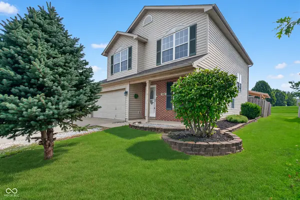 605 Sunmeadow Lane, Avon, IN 46123