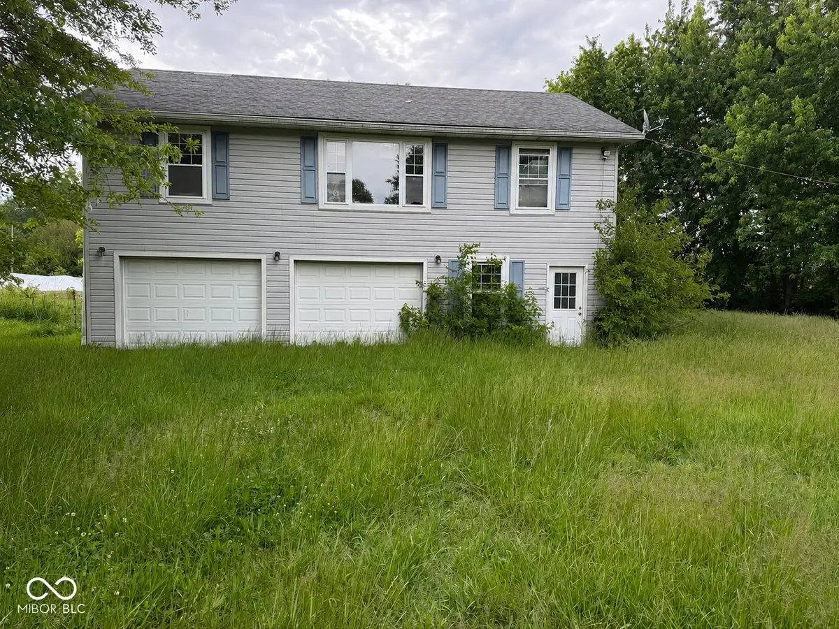 613 N 4th Street, Elwood, IN 46036 - #1