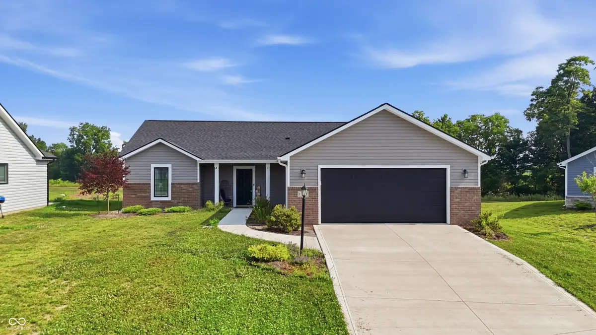 1910 Portland Cove, Huntertown, IN 46748 - #1