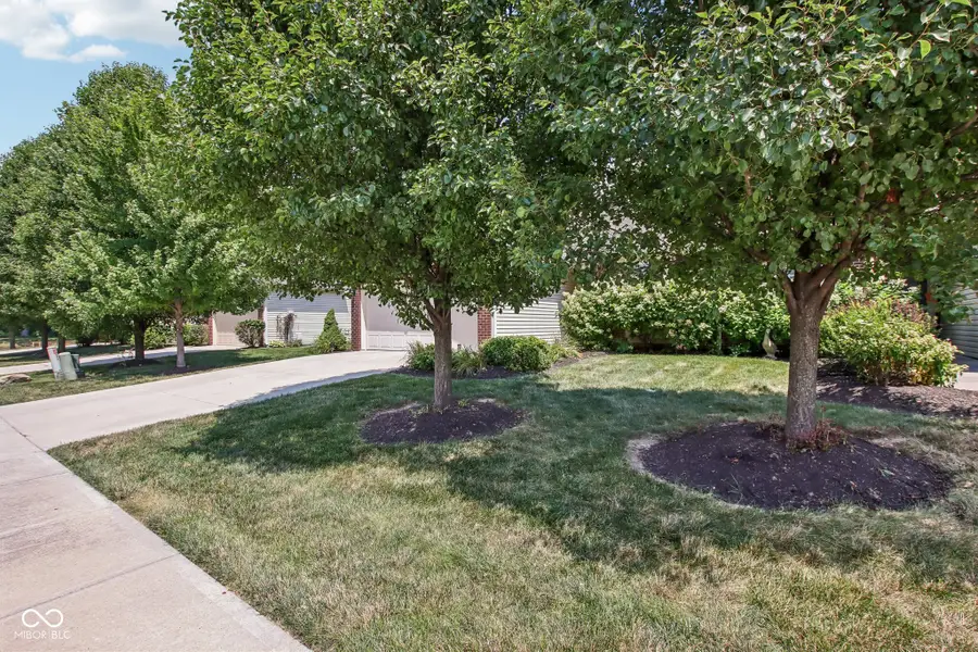 425 Dylan Drive, Avon, IN 46123 - #3