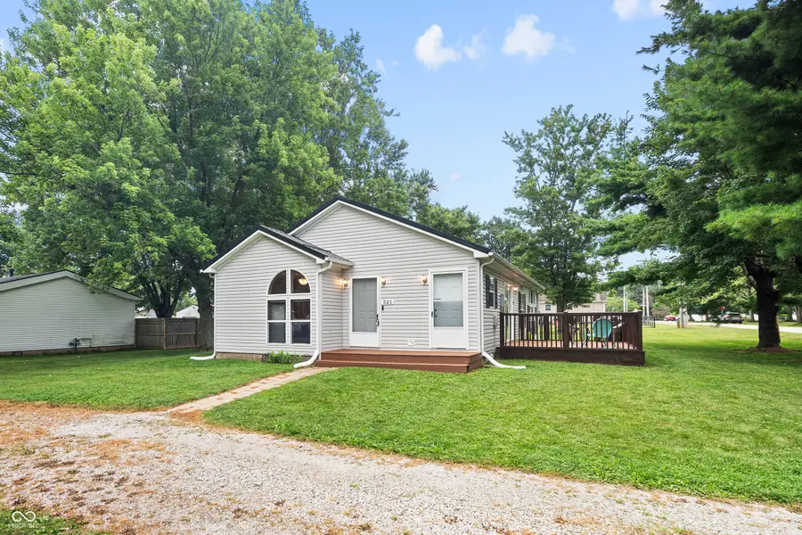 521 W Bow Street, Thorntown, IN 46071 - #2