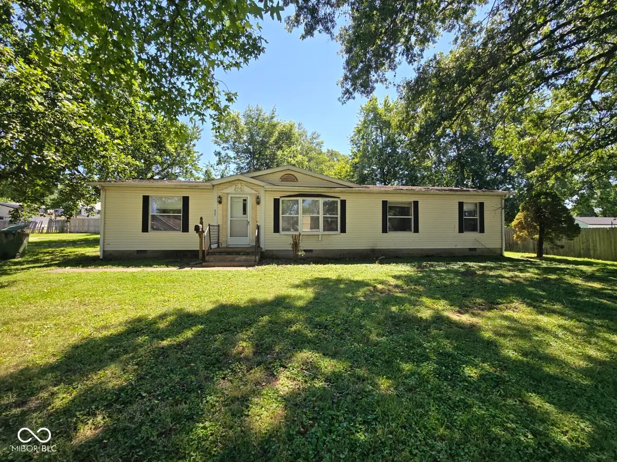 435 S Section Street, Sullivan, IN 47882 - #1