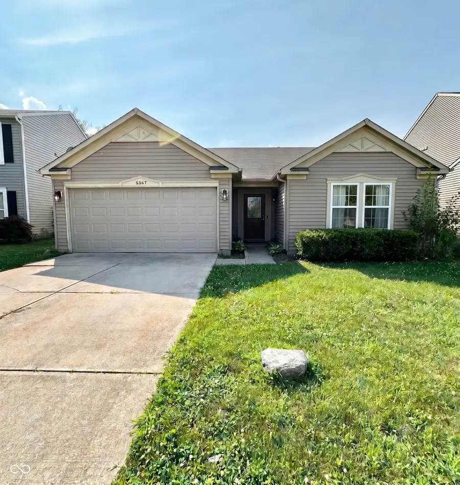 8267 S Evening Drive, Pendleton, IN 46064 - #2