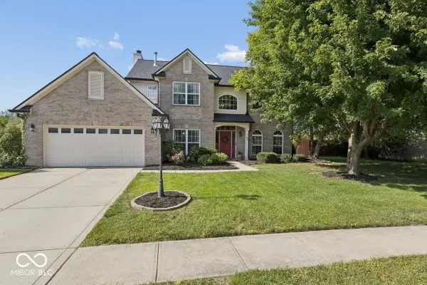 58 E Bloomfield Lane, Westfield, IN 46074