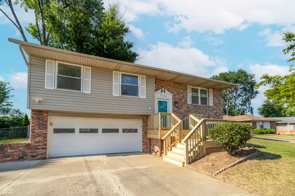 5130 Lockerbie Court, Columbus, IN 47203