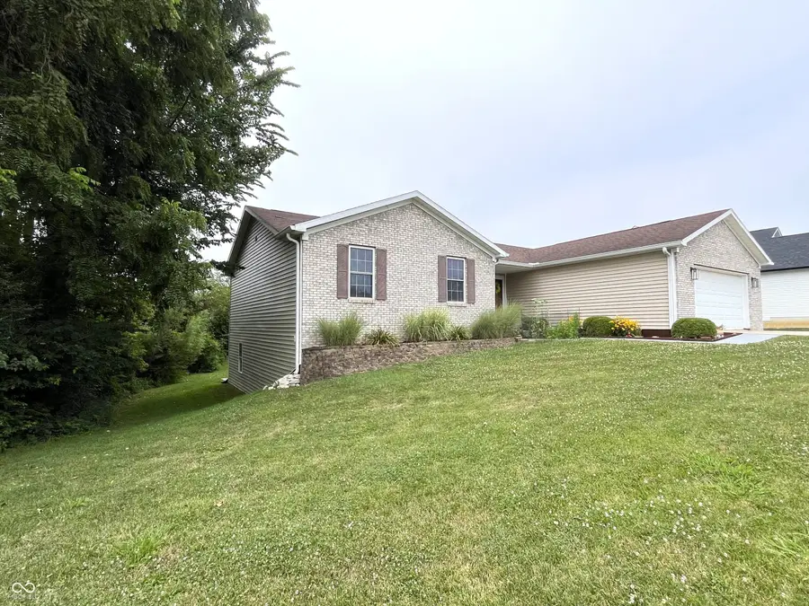 1041 Shadowlawn Avenue, Greencastle, IN 46135 - #2