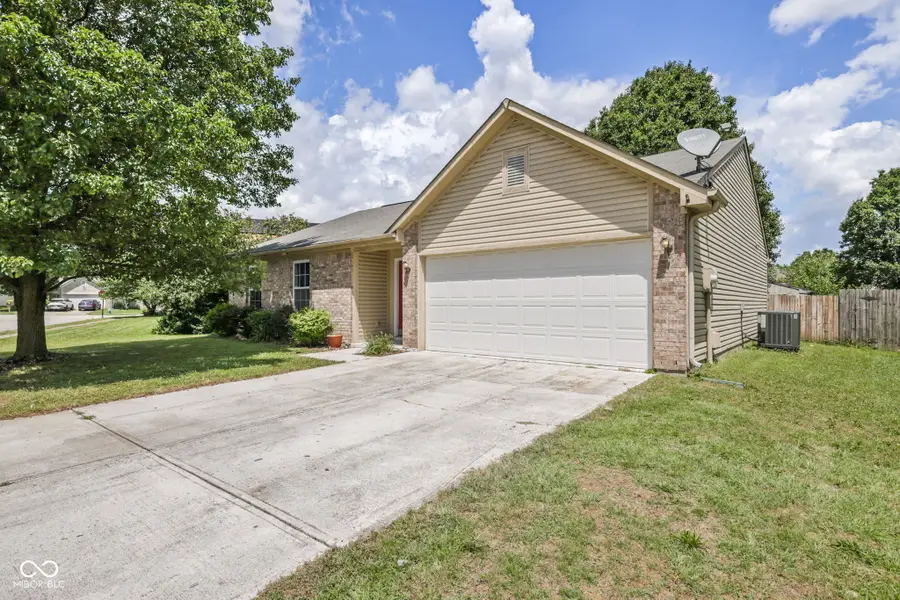 8315 Corinth Place, Indianapolis, IN 46227 - #2