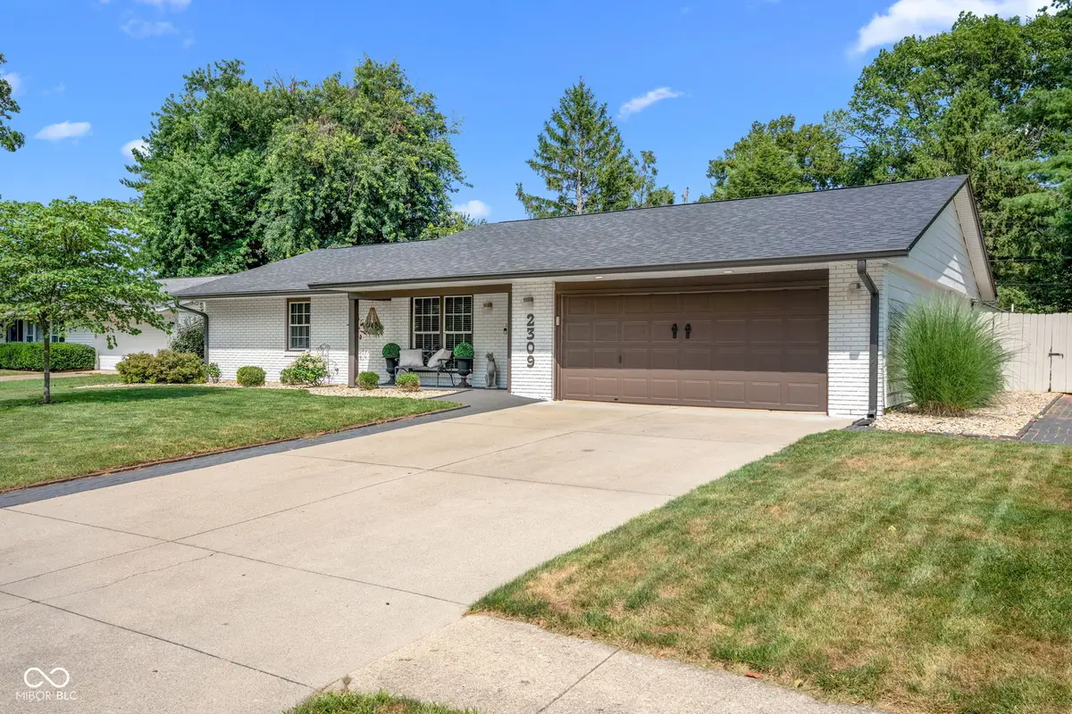 2309 Jolinda Court, Columbus, IN 47203 - #1