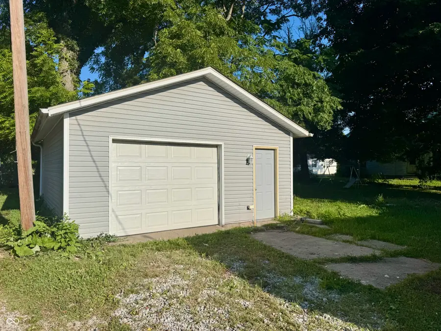 204 S Main, Cloverdale, IN 46120 - #2