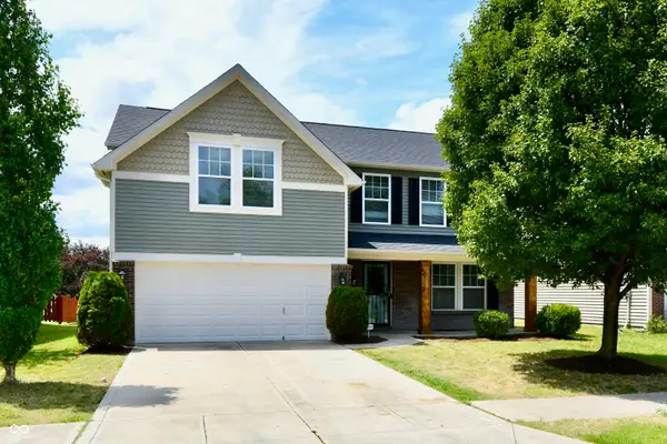 2560 Cabin Hill Road, Indianapolis, IN 46229