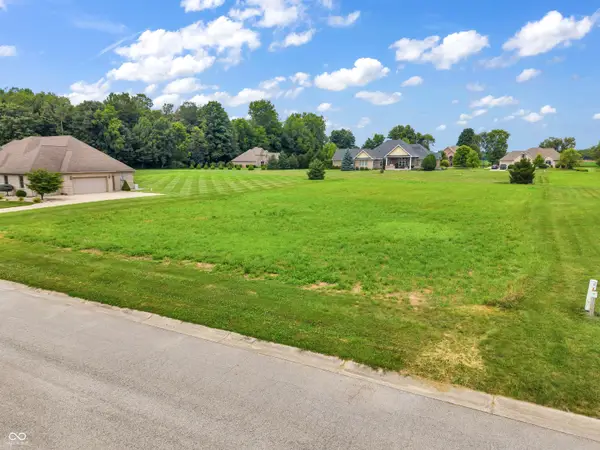6076 Bluegrass Road, Kokomo, IN 46901