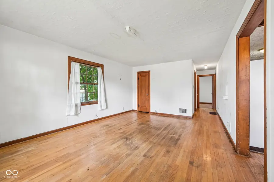 308 E 38th Street, Anderson, IN 46013 - #3