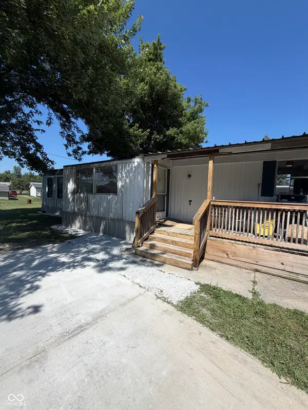 3216 N Memorial Drive N, Elwood, IN 46036